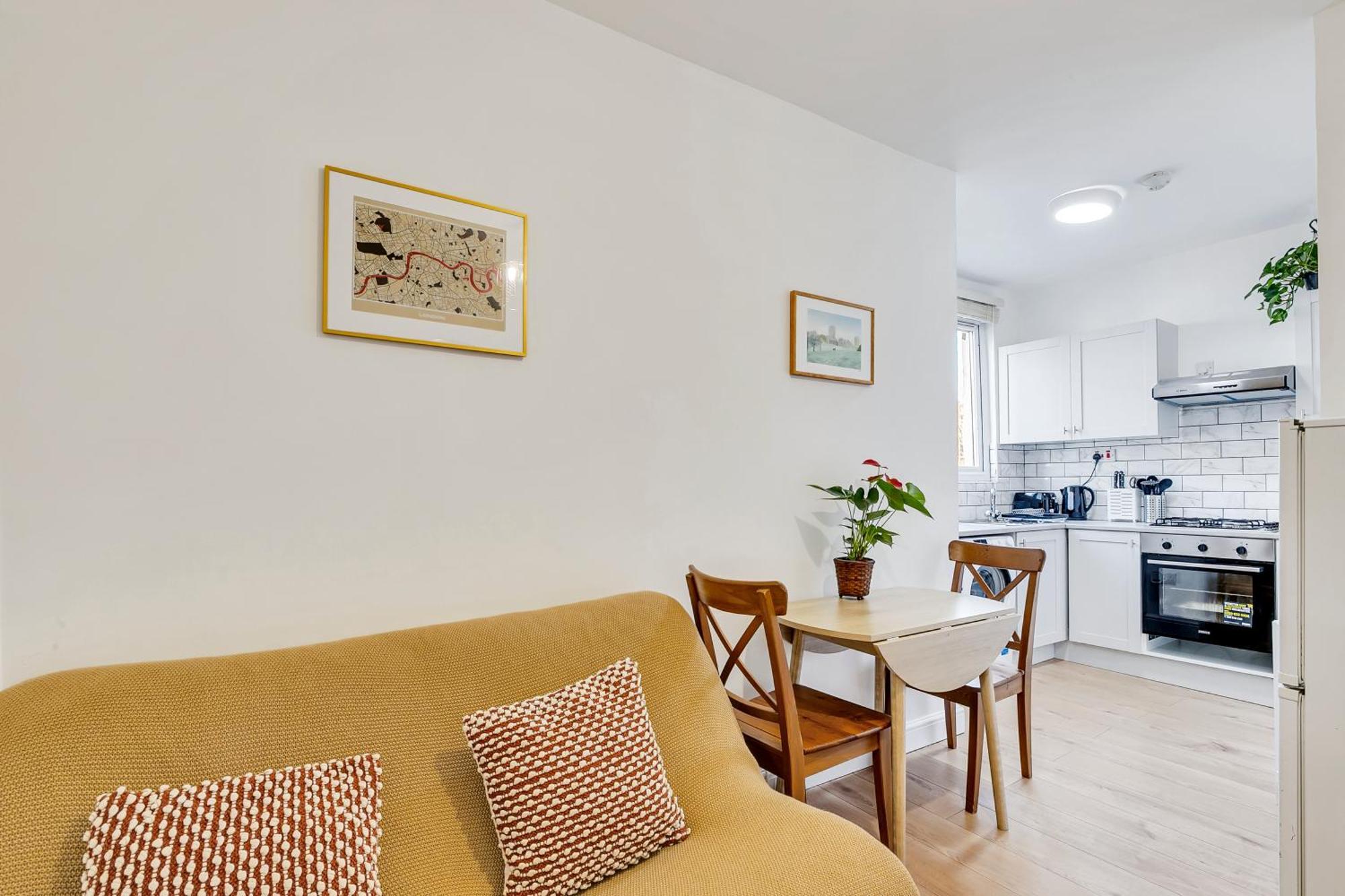 Appartamento Serviced Great For Contractors 2 Mins From Train Station And Near Tottenham Stadium