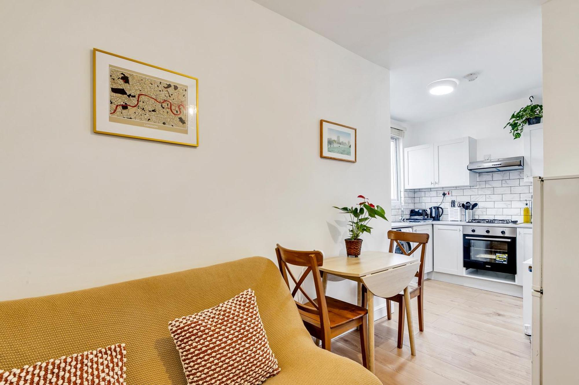 Serviced Great For Contractors 2 Mins From Train Station And Near Tottenham Stadium