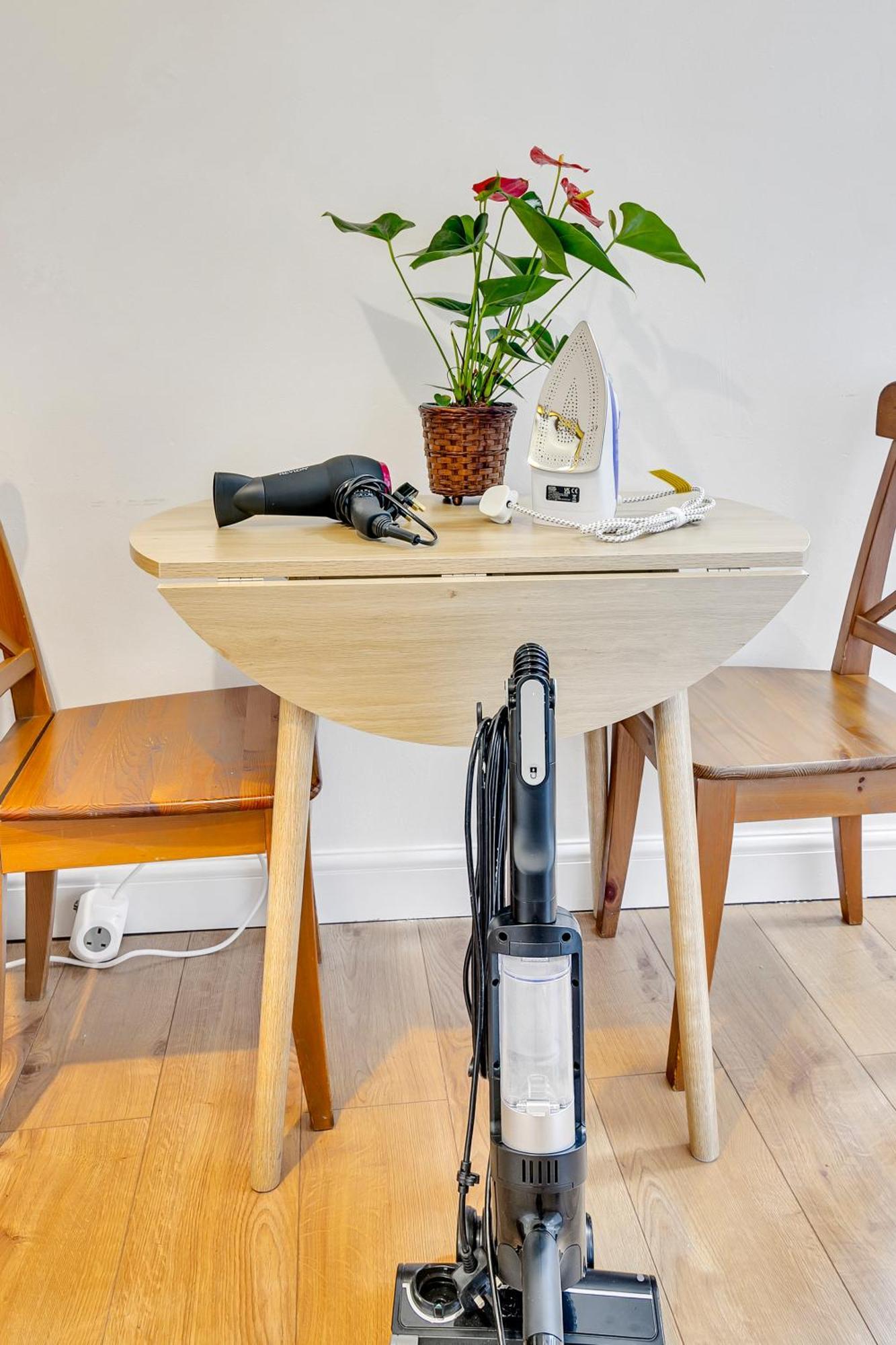 Appartamento Serviced Great For Contractors 2 Mins From Train Station And Near Tottenham Stadium *